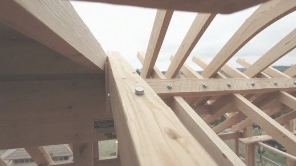 Jakie wkręty do grzybków wybrać, aby uniknąć problemów z montażem?