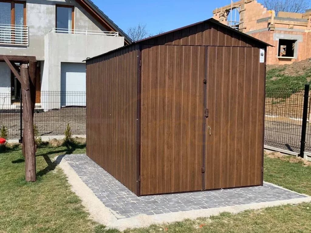 Domek narzędziowy na czym postawić, aby uniknąć wilgoci i osiadania