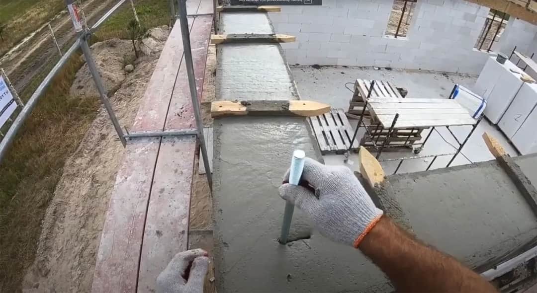 Jak prawidłowo ustawić kotwy murłaty, aby uniknąć awarii? Jak prawidłowo ustawić kotwy murłaty, aby uniknąć awarii?