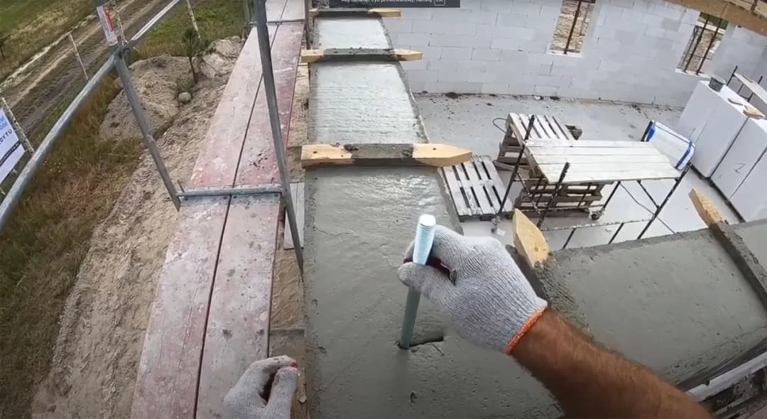 Jak prawidłowo ustawić kotwy murłaty, aby uniknąć awarii? Jak prawidłowo ustawić kotwy murłaty, aby uniknąć awarii?