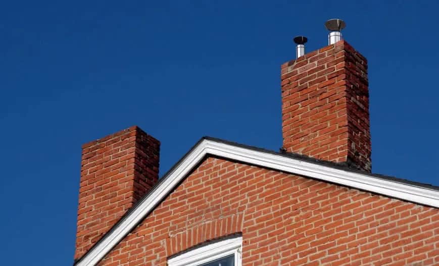 Jak wybudować kominek - uniknij najczęstszych błędów w budowie