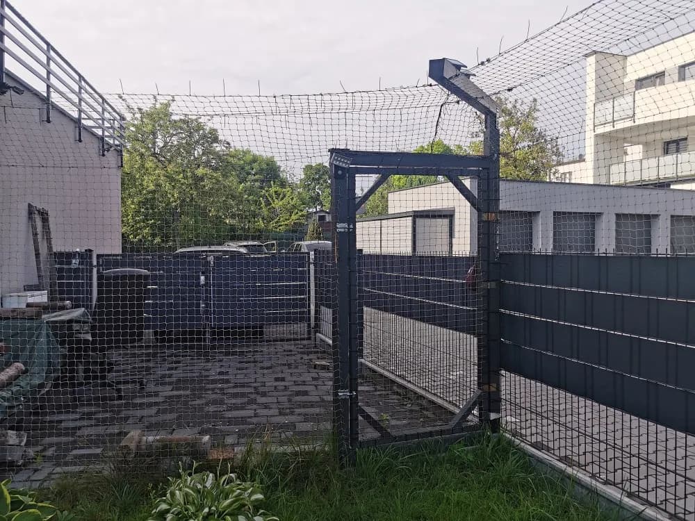 Ogrodzenie na kotwach: szybki i ekologiczny sposób na stabilne ogrodzenie