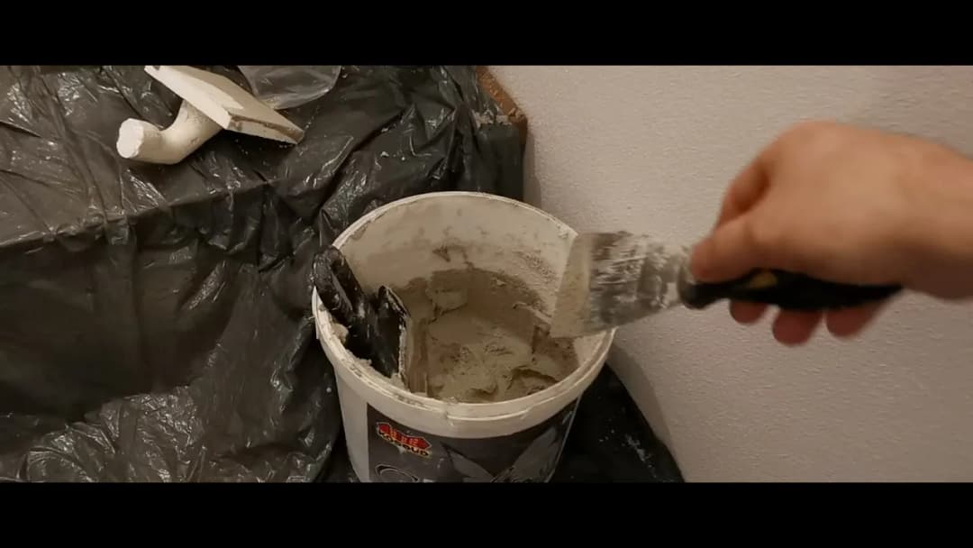 Jak skutecznie uzupełnić tynk cementowo-wapienny? Sprawdzone metody