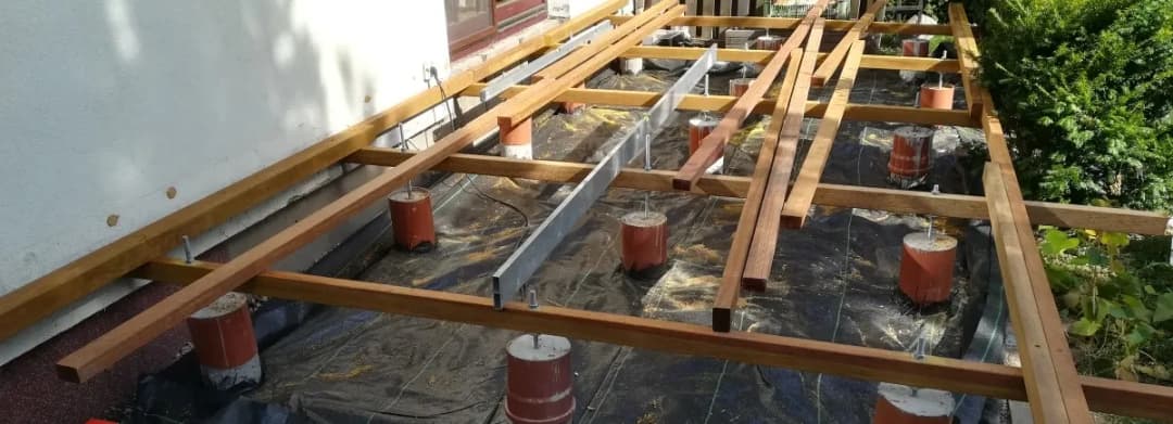 Jak gęsto legary pod deskę tarasową, aby uniknąć uginania się?