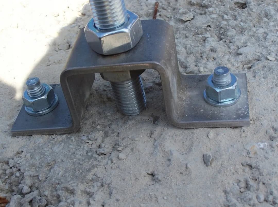 Najlepsze kotwy 10x10 do betonu - Wybierz odpowiednie mocowanie dla siebie